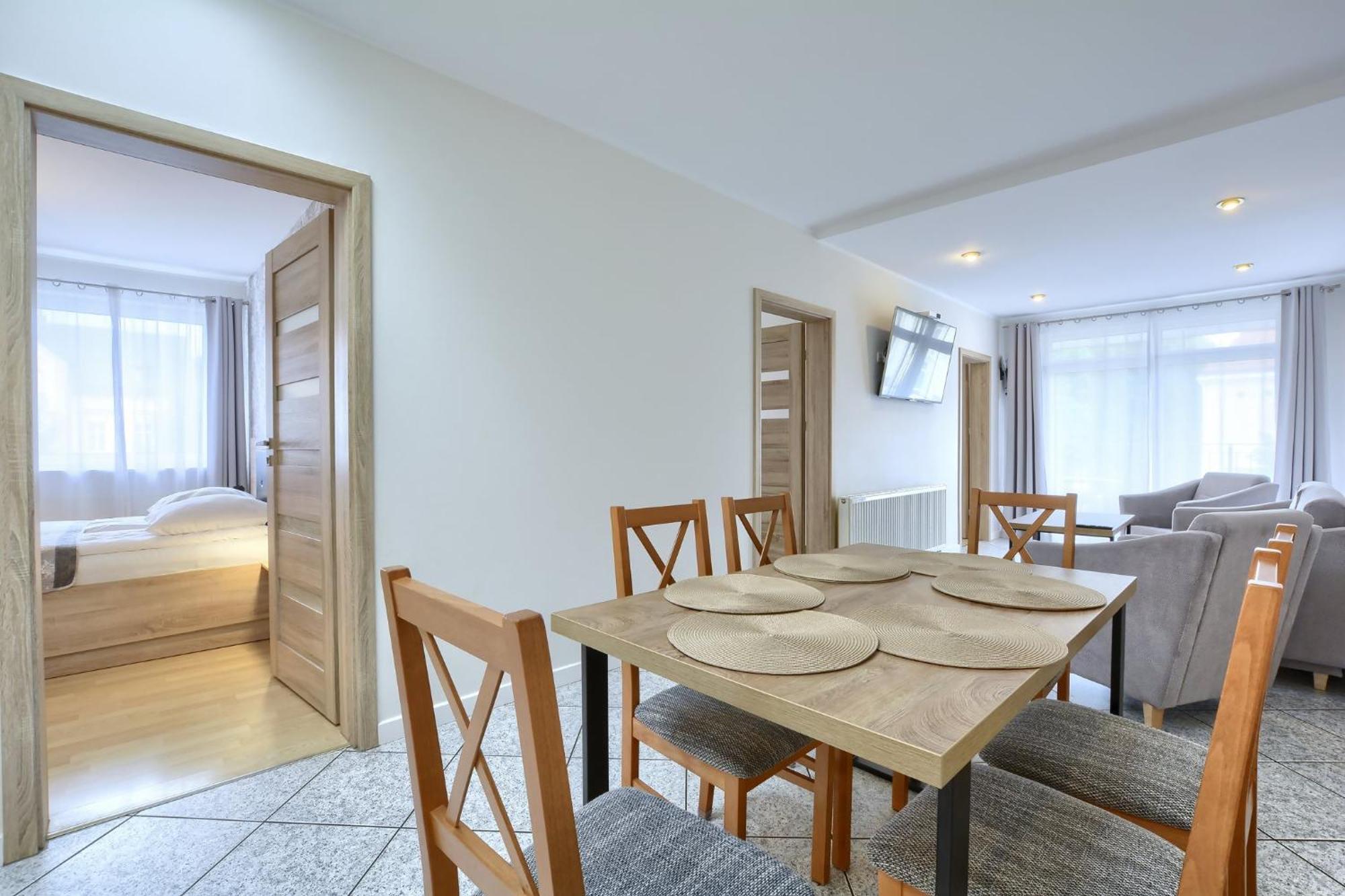 Apartamenty Rodzinne Zdrojowe Kudowa-Zdrój Exteriér fotografie
